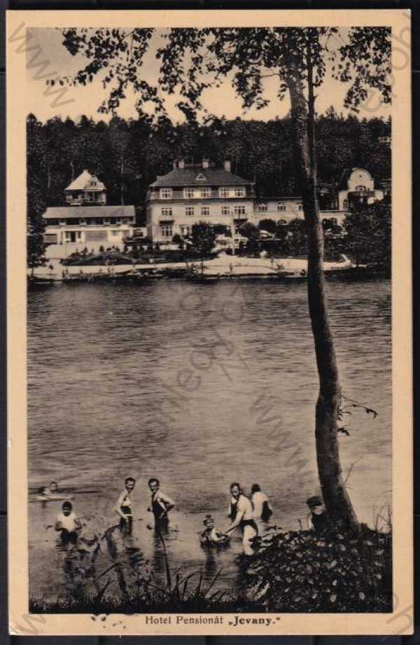  - Hotel Pensionát Jevany (Praha-východ), celkový pohled, koupaliště, foto J.Švec