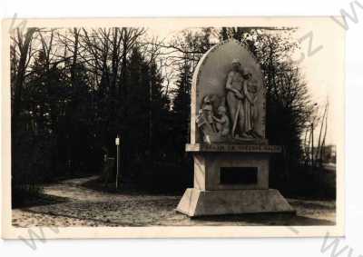  - Dobruška, Rychnov nad Kněžnou, pomník padlým, Grafo Čuda Holice