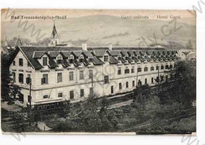  - Trenčianské Teplice, Trenčín, částečný záběr města, hotel