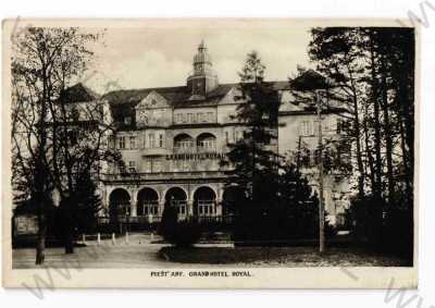  - Piešťany, částečný záběr města, hotel