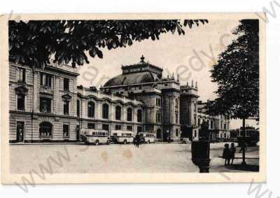  - České Budějovice, částečný záběr města, foto J.Švec, autobus