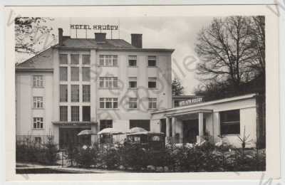  - Senohraby (Praha-východ), Hotel Hrušov, celkový pohled