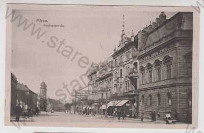  - Plzeň (Pilsen), pohled ulicí