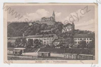  - Ústí nad Labem (Aussig a. Elbe), Větruše, částečný záběr města, vagony, nádraží