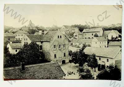  - Holubice - pohled na město, ulice