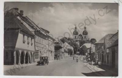  - Rožďalovice (Nymburk), Husova ulice, pohled ulicí, automobil, motocykl