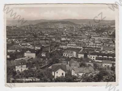  - Střekov (Schreckenstein), Ústí nad Labem, celkový pohled, pohled na město z výšky, v pozadí hrad Střekov