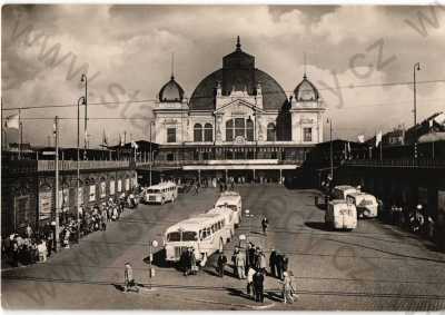  - Plzeň, nádraží, autobus, ORBIS, foto F. Pražský