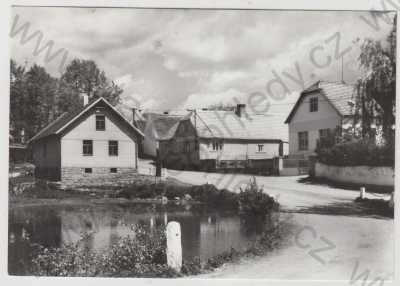  - Pole (Strakonice), pohled ulicí, rybník, velký formát Orbis