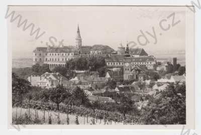  - Mikulov (Nikolsburg), Břeclav, celkový pohled, pohled na město z výšky, zámek