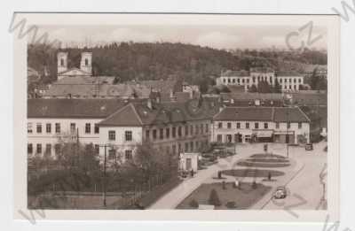  - Bučovice (Vyškov), náměstí, automobil, pohled na město z výšky, Fototypia-Vyškov