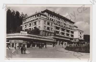  - Luhačovice (Zlín), lázně, hotel Palace, celkový pohled, Grafo Čuda Holice