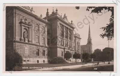  - Šumperk (Mähr. Schönberg), budova obchodní akademie (Německé gymnásium), kostel, celkový pohled